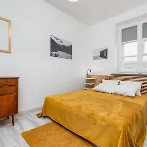  Apartment Krakowskie Przedmiescie 69 By Homeprime